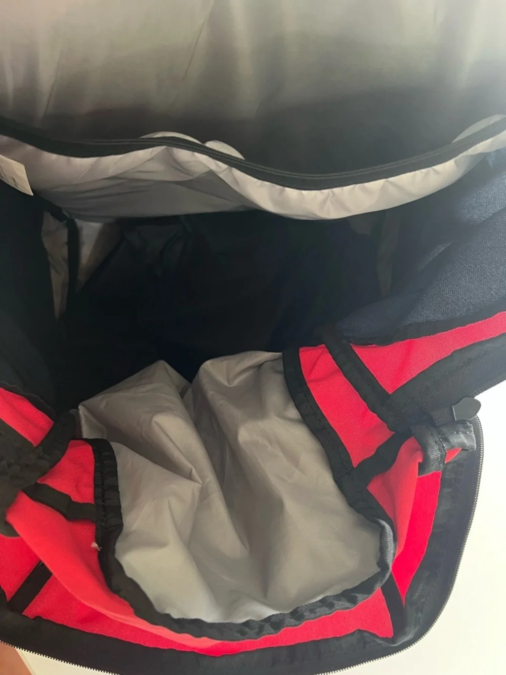 TYR Navy and Red Performance Backpack - Picture 3 of 3
